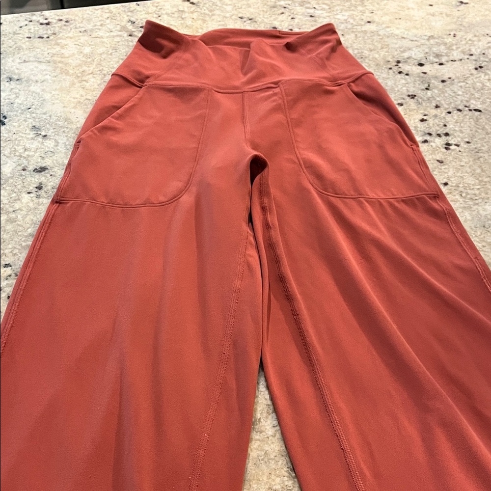 Lululemon pant